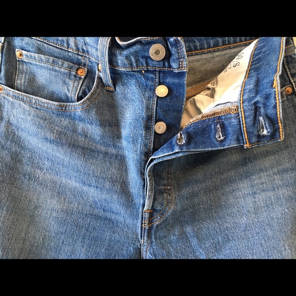 RESELLER MYSTERY BOX-SZ: 8/10 - Picture 11 of 16